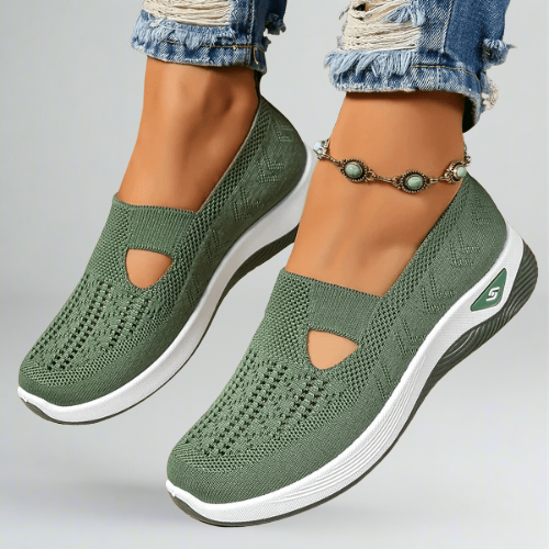 Stylish and casual lightweight sneakers for women